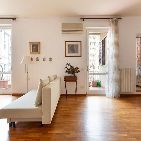 Cozy Apt With Balcony - Porta Romana District Mailand Exterior foto