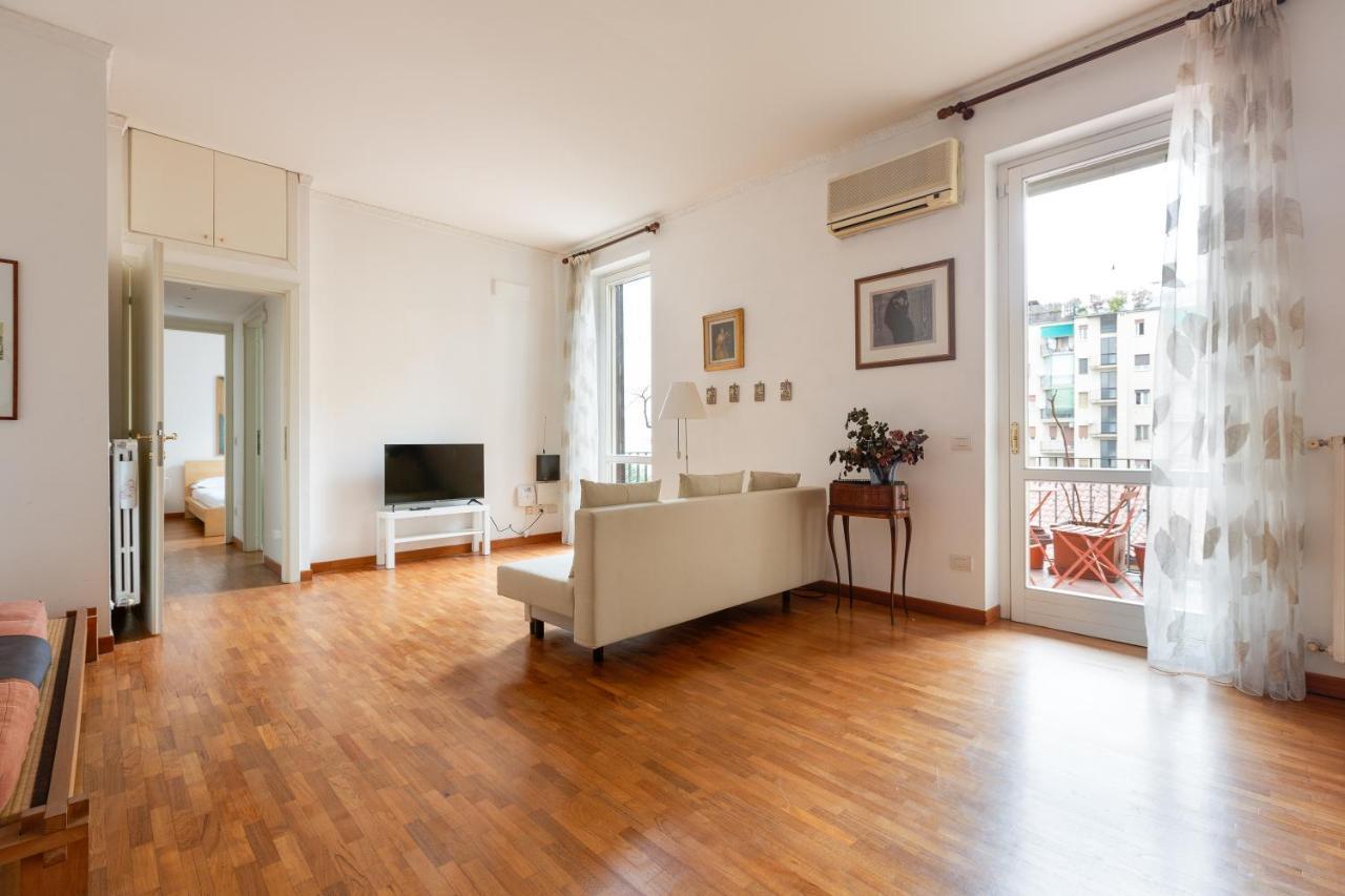 Cozy Apt With Balcony - Porta Romana District Mailand Exterior foto